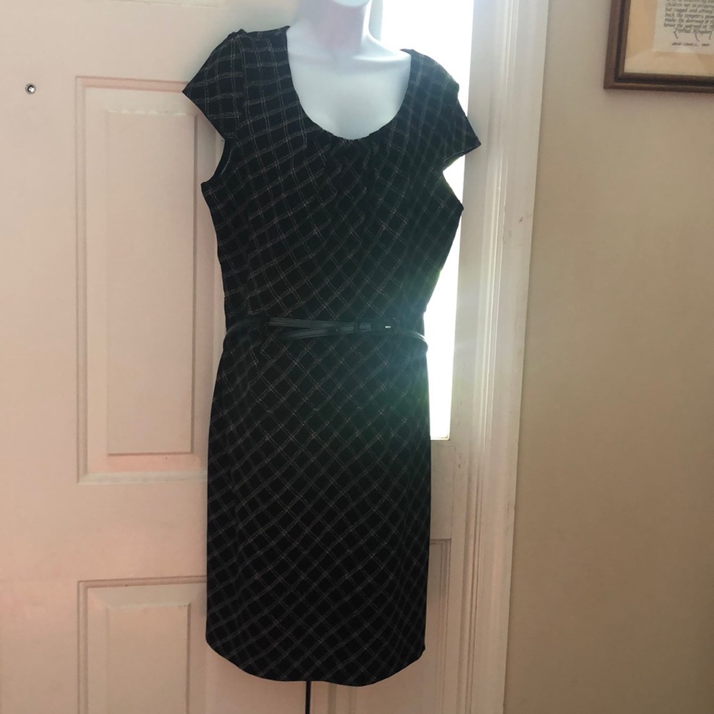Olivia Matthews size 16 Black and Beige Dress